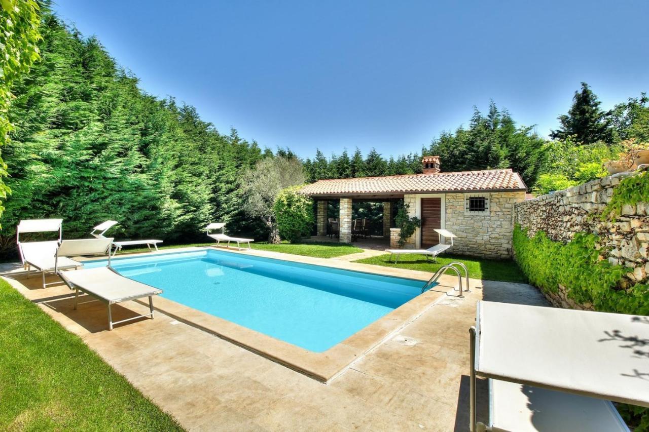 Villa Anthony With 3 Bedroom And Private Pool Near Umag Materada Exterior photo